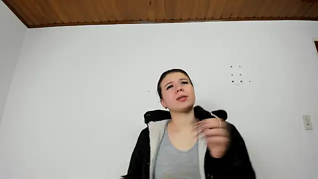 Snapshot of Vanessa_Martinz chatting on 11-15-25, 12:02 Vanessa Martinz online show from 11-15-25, 12:02