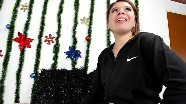 Snapshot of Vanessa_Martinz chatting on 11-20-25, 12:16 Vanessa Martinz online show from 11-20-25, 12:16