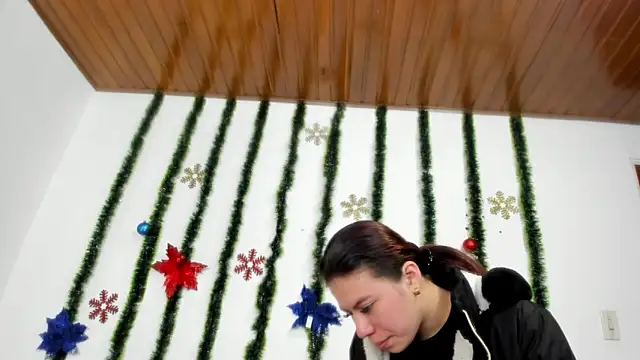 Snapshot of Vanessa_Martinz chatting on 11-24-25, 12:16 Vanessa Martinz online show from 11-24-25, 12:16