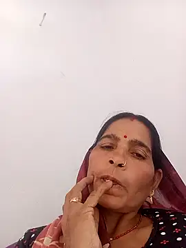 Indiangueen online show from 11-13-25, 09:08