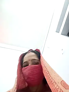 Indiangueen online show from 11-16-25, 09:31