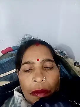 Indiangueen online show from 11-18-25, 05:06