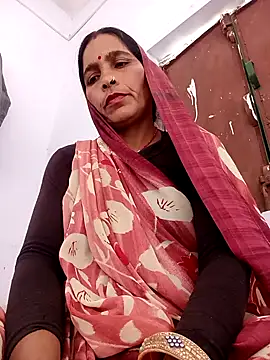 Indiangueen online show from 12-04-25, 08:23