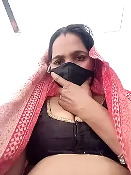 Indiangueen online show from 12-14-25, 09:14