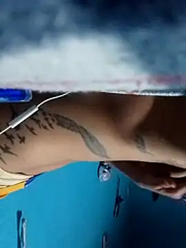 Ojitosbrrr online show from 12-04-25, 10:02