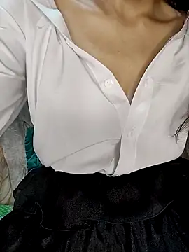 ezabel- online show from 04-18-26, 09:24