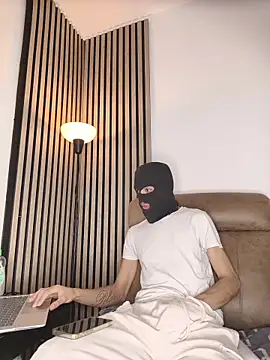 findomhot online show from 12-04-25, 08:06