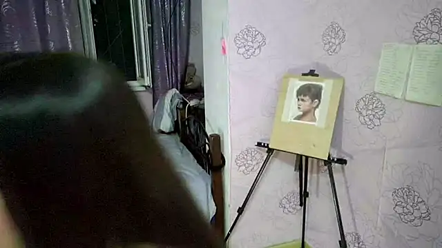 Snapshot of LumiHeart chatting on 10-30-25, 04:19 LumiHeart online show from 10-30-25, 04:19