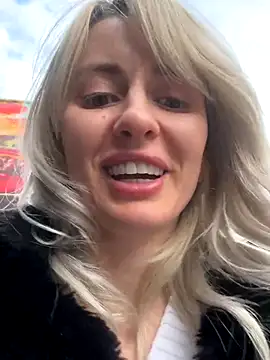 blondegirlx online show from 11-08-25, 12:49