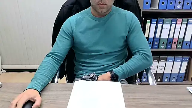 Evasionee online show from 12-16-25, 07:57