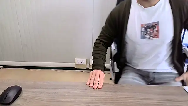 Evasionee online show from 04-22-26, 06:49