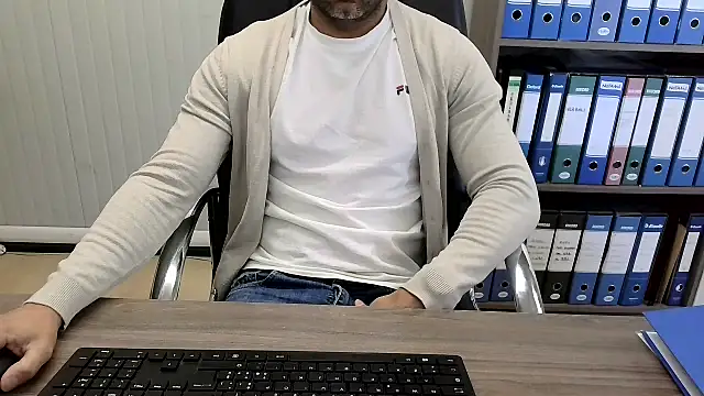 Evasionee online show from 04-28-26, 06:29