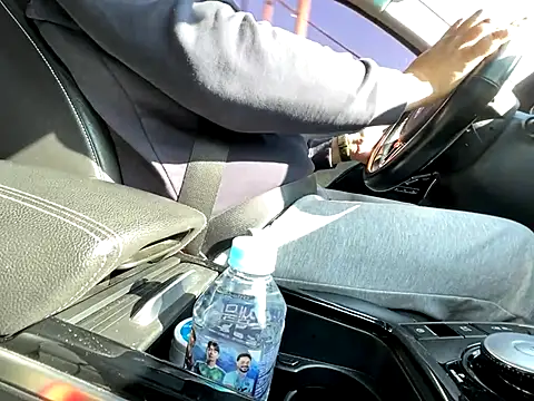 winxp000000 online show from 11-19-25, 02:22