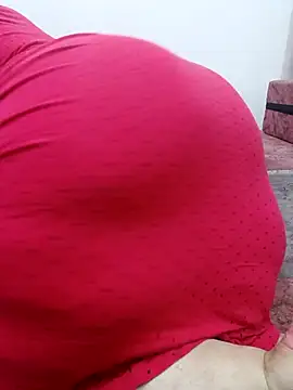 Snapshot of Mama_Queeen chatting on 11-02-25, 05:32 Mama Queeen online show from 11-02-25, 05:32