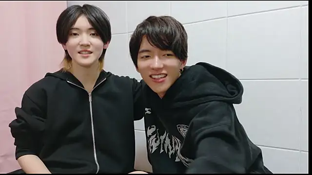 Snapshot of NORA_NEKO_2_2 chatting on 11-26-25, 01:34 NORA NEKO 2 2 online show from 11-26-25, 01:34