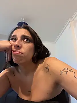 gigi333regi online show from 02-25-26, 02:10