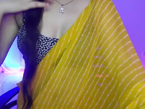 Snapshot of Misha_01 chatting on 11-02-25, 04:42 Misha 01 online show from 11-02-25, 04:42