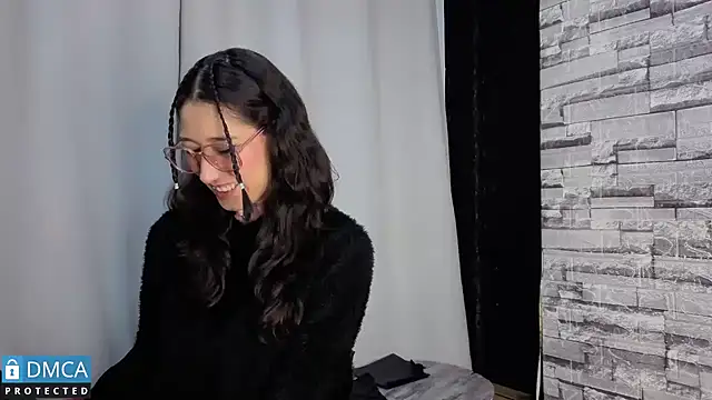 eva delight  online show from 04-25-26, 12:08