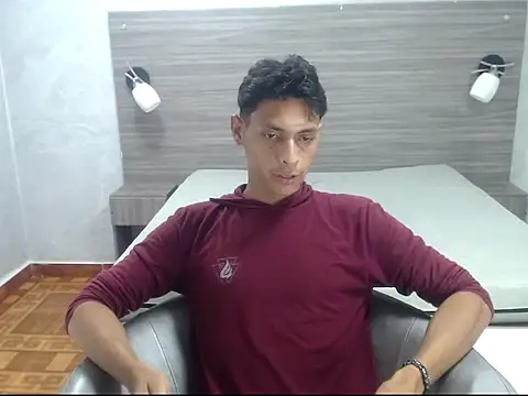 wiltom  online show from 11-02-25, 09:17