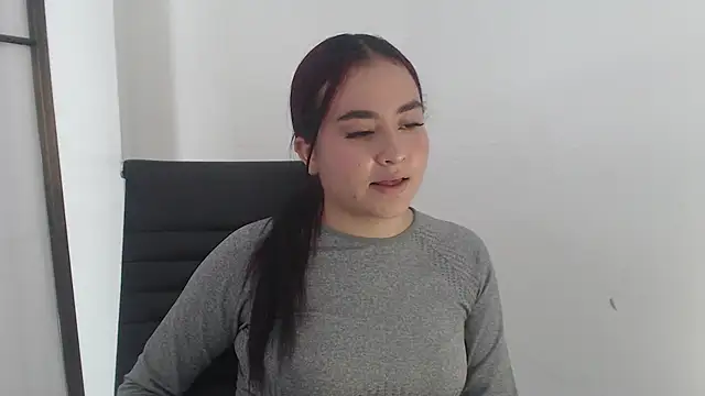 MilaStar2 online show from 10-24-25, 06:04