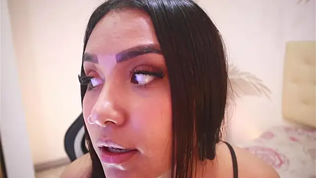 Isabelle Lane online show from 12-01-25, 12:43