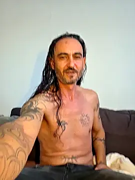 Hottlatin28 online show from 10-26-25, 02:34