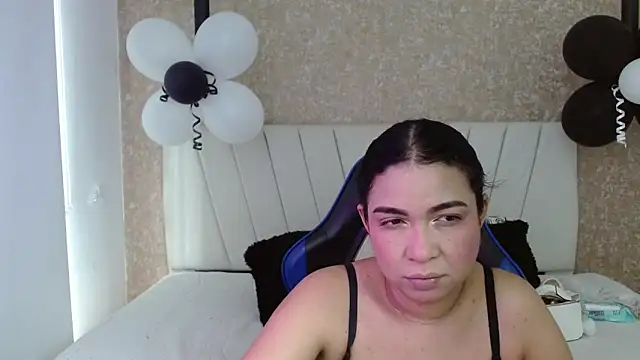 AliceSmity  online show from 02-12-26, 12:00