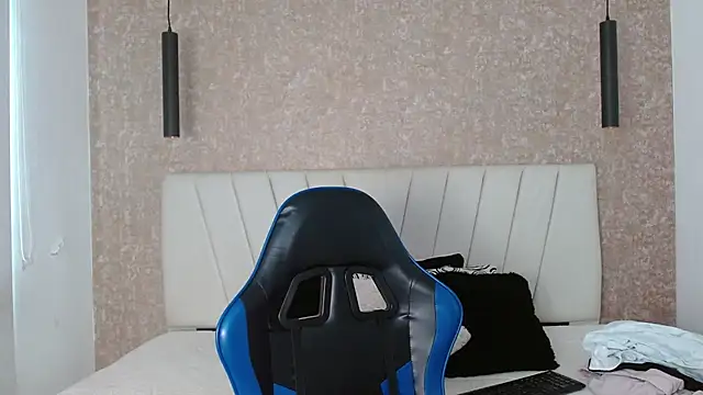 AliceSmity  online show from 03-28-26, 01:33