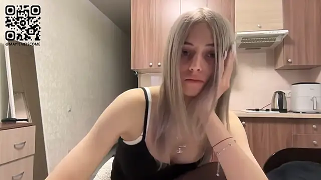 AidaGloshen online show from 04-25-26, 03:42