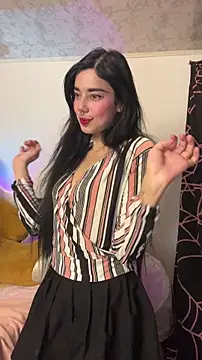 Snapshot of wetbyAlice chatting on 12-14-25, 12:05 wetbyAlice online show from 12-14-25, 12:05