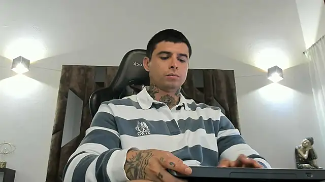 Snapshot of MATEO_DILUCA chatting on 11-28-25, 07:27 MATEO DILUCA online show from 11-28-25, 07:27