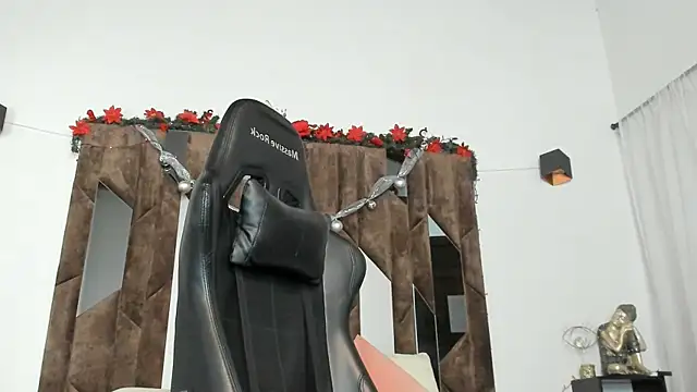 Snapshot of MATEO_DILUCA chatting on 12-18-25, 10:21 MATEO DILUCA online show from 12-18-25, 10:21