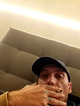 LASO6BRETONNE online show from 11-11-25, 08:42