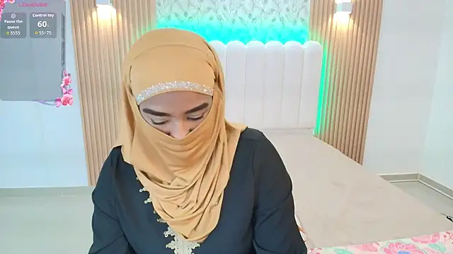 Lina arabiann online show from 11-25-25, 12:05