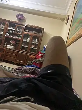 Snapshot of Unique-Man chatting on 10-30-25, 09:48 Unique-Man online show from 10-30-25, 09:48