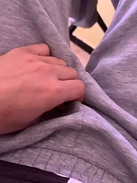 Snapshot of Unique-Man chatting on 11-22-25, 12:48 Unique-Man online show from 11-22-25, 12:48