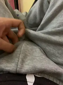 Snapshot of Unique-Man chatting on 11-23-25, 07:24 Unique-Man online show from 11-23-25, 07:24