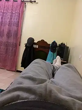 Snapshot of Unique-Man chatting on 12-02-25, 09:21 Unique-Man online show from 12-02-25, 09:21