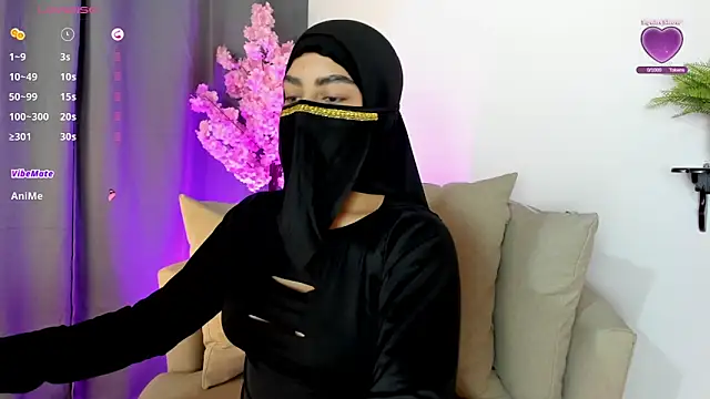 Snapshot of shaima__ chatting on 11-24-25, 08:08 shaima online show from 11-24-25, 08:08