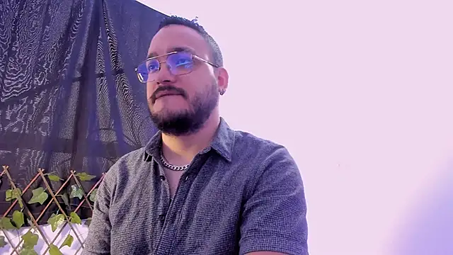 MarkWolfe1 online show from 10-27-25, 07:18