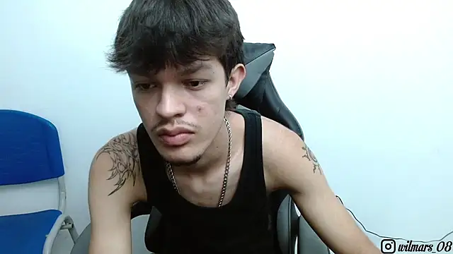 BrayanOconer08 online show from 11-04-25, 04:11