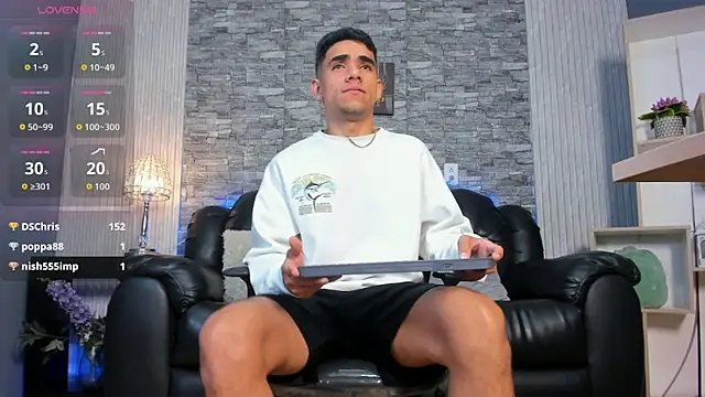 zack joness18 online show from 04-22-26, 03:53