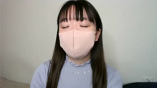 yua chan00 online show from 10-31-25, 06:42