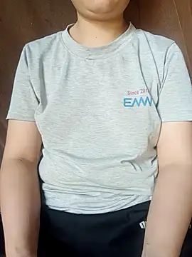 Noelle-e online show from 04-25-26, 05:10