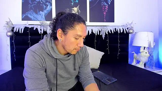 ErosyVenus69 online show from 11-18-25, 06:01