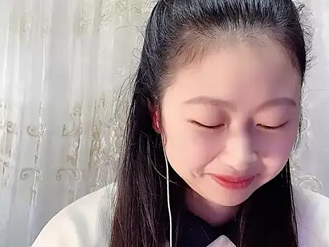 Snapshot of nuannuan35593 chatting on 11-10-25, 11:53 nuannuan35593 online show from 11-10-25, 11:53