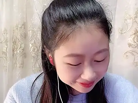 Snapshot of nuannuan35593 chatting on 11-11-25, 12:05 nuannuan35593 online show from 11-11-25, 12:05