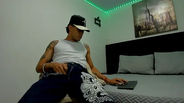 harold 777 online show from 10-26-25, 04:51