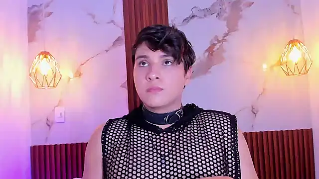 SamLopez1 online show from 11-18-25, 03:23