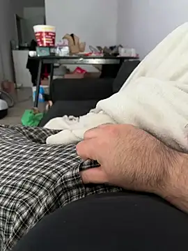 Snapshot of hasanka62 chatting on 03-06-26, 09:50 hasanka62 online show from 03-06-26, 09:50